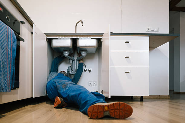 Professional Leak Detection technician working in New Point, VA
